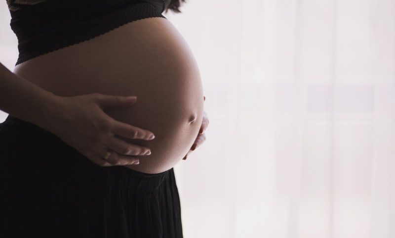 cropped-pregnant-1245703_1920-1.jpg